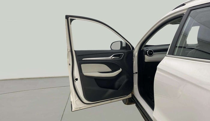 2023 MG ASTOR SAVVY 1.5 CVT, Petrol, Automatic, 25,112 km, LHS Front Door