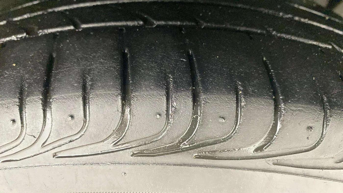 2021 Ford FREESTYLE FLAIR EDITION 1.2 PETROL, Petrol, Manual, 56,523 km, Right Front Tyre Tread