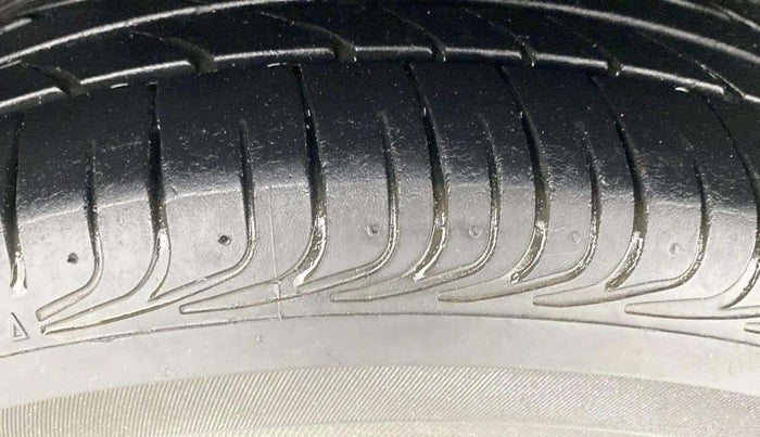 2021 Ford FREESTYLE FLAIR EDITION 1.2 PETROL, Petrol, Manual, 54,280 km, Right Rear Tyre Tread