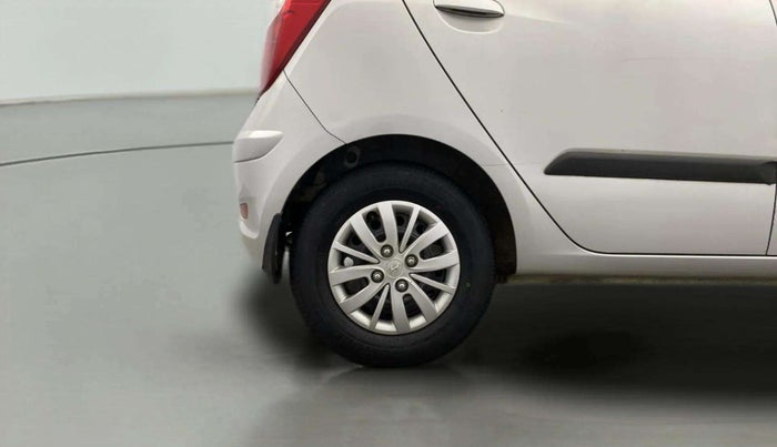 2013 Hyundai i10 MAGNA 1.1, Petrol, Manual, 30,307 km, Right Rear Wheel