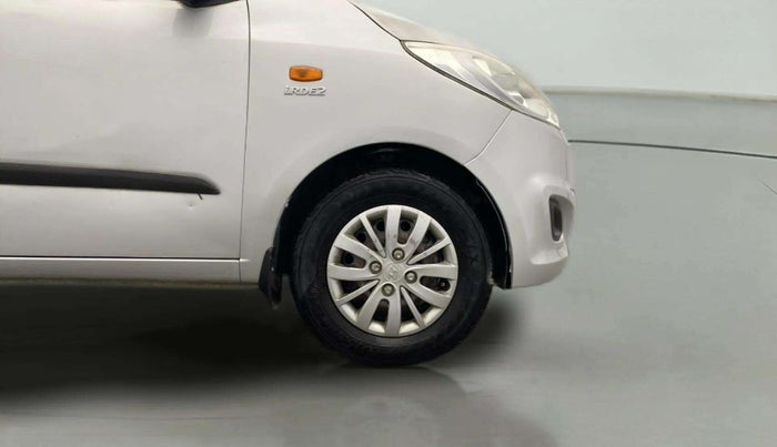 2013 Hyundai i10 MAGNA 1.1, Petrol, Manual, 30,307 km, Right Front Wheel