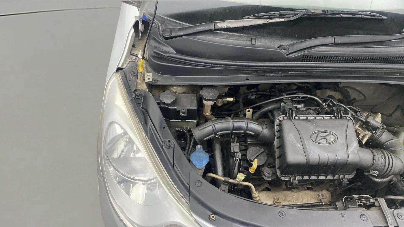 2013 Hyundai i10 MAGNA 1.1, Petrol, Manual, 30,307 km, Engine View - Right