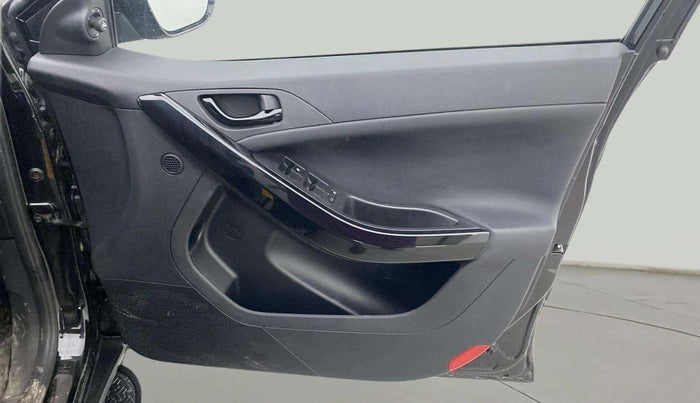 2024 Tata NEXON Fearless Plus S Dark, Petrol, Manual, 4,068 km, Driver Side Door Panels Control