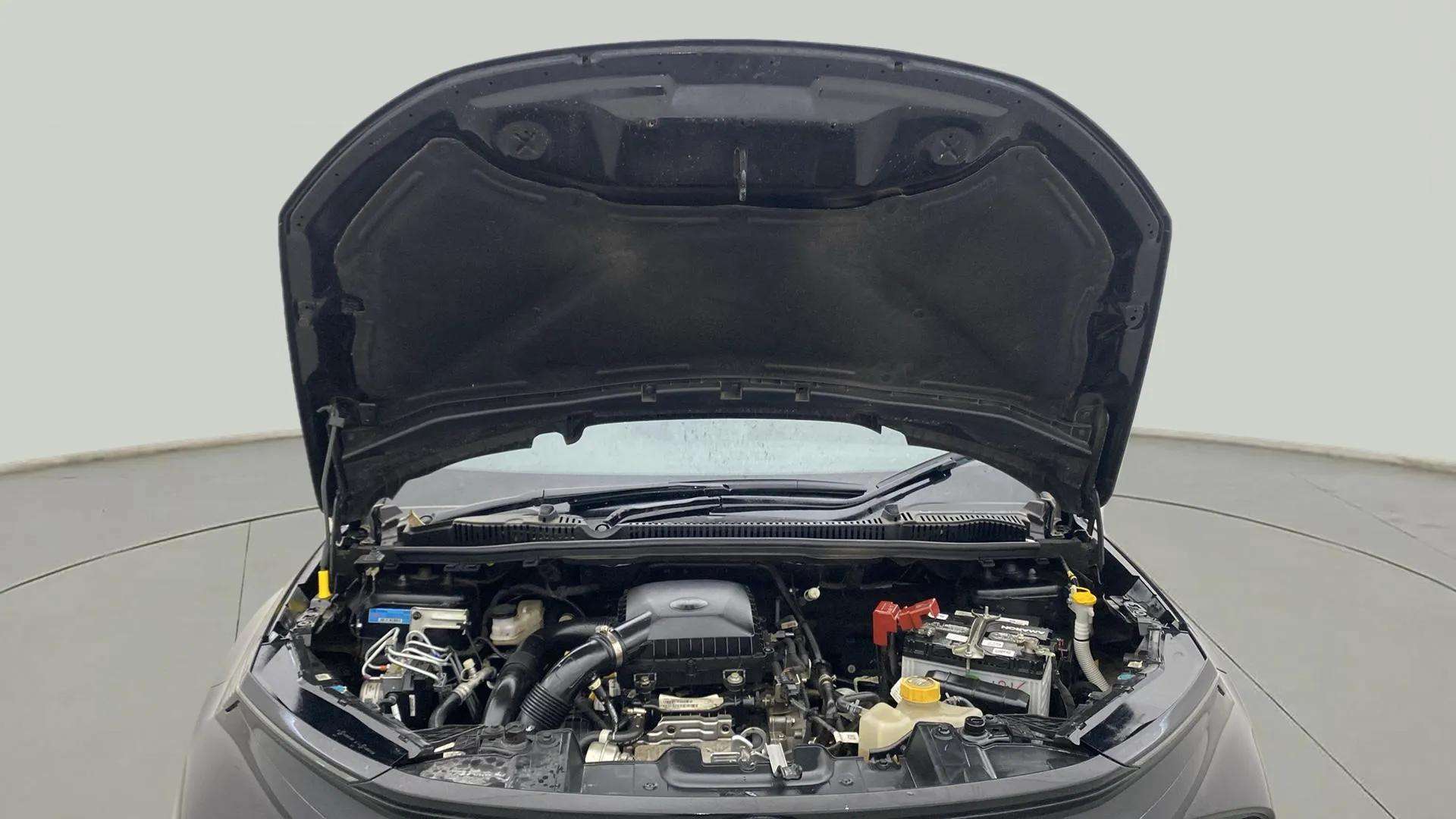 Engine-Full-View-With-Bonnet-Open-13