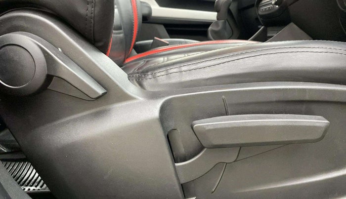 2022 Tata PUNCH ACCOMPLISHED MT, Petrol, Manual, 32,321 km, Driver Side Adjustment Panel
