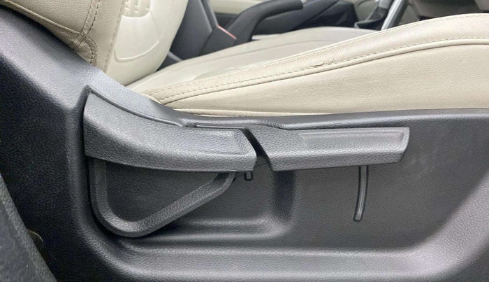 2020 KIA SELTOS HTX IVT 1.5 PETROL, Petrol, Automatic, 58,483 km, Driver Side Adjustment Panel