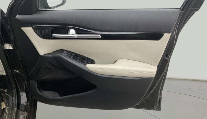 2020 KIA SELTOS HTX IVT 1.5 PETROL, Petrol, Automatic, 58,483 km, Driver Side Door Panels Control