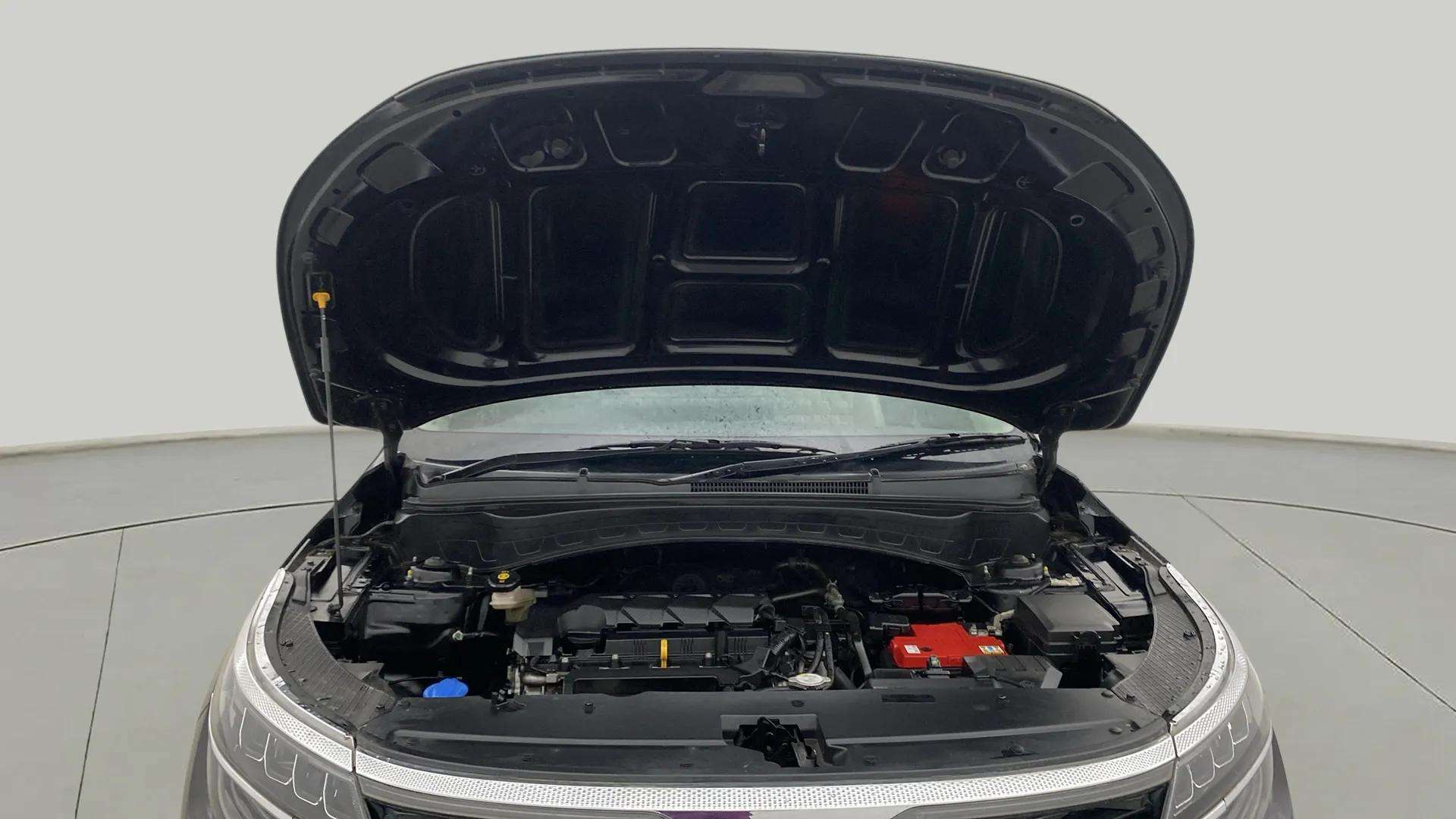 Engine-Full-View-With-Bonnet-Open-13