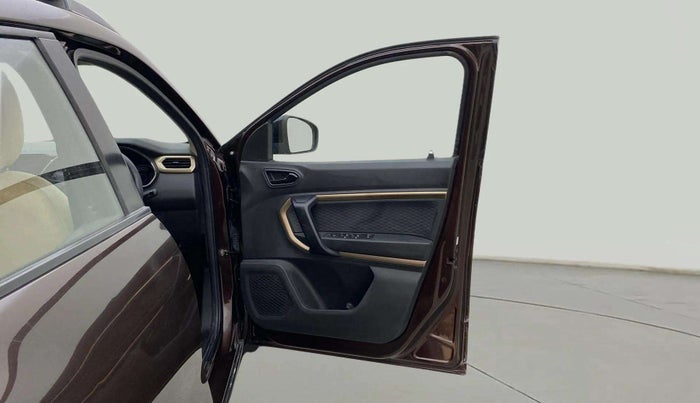 2021 Renault Kiger RXT MT, Petrol, Manual, 24,127 km, RHS Front Door