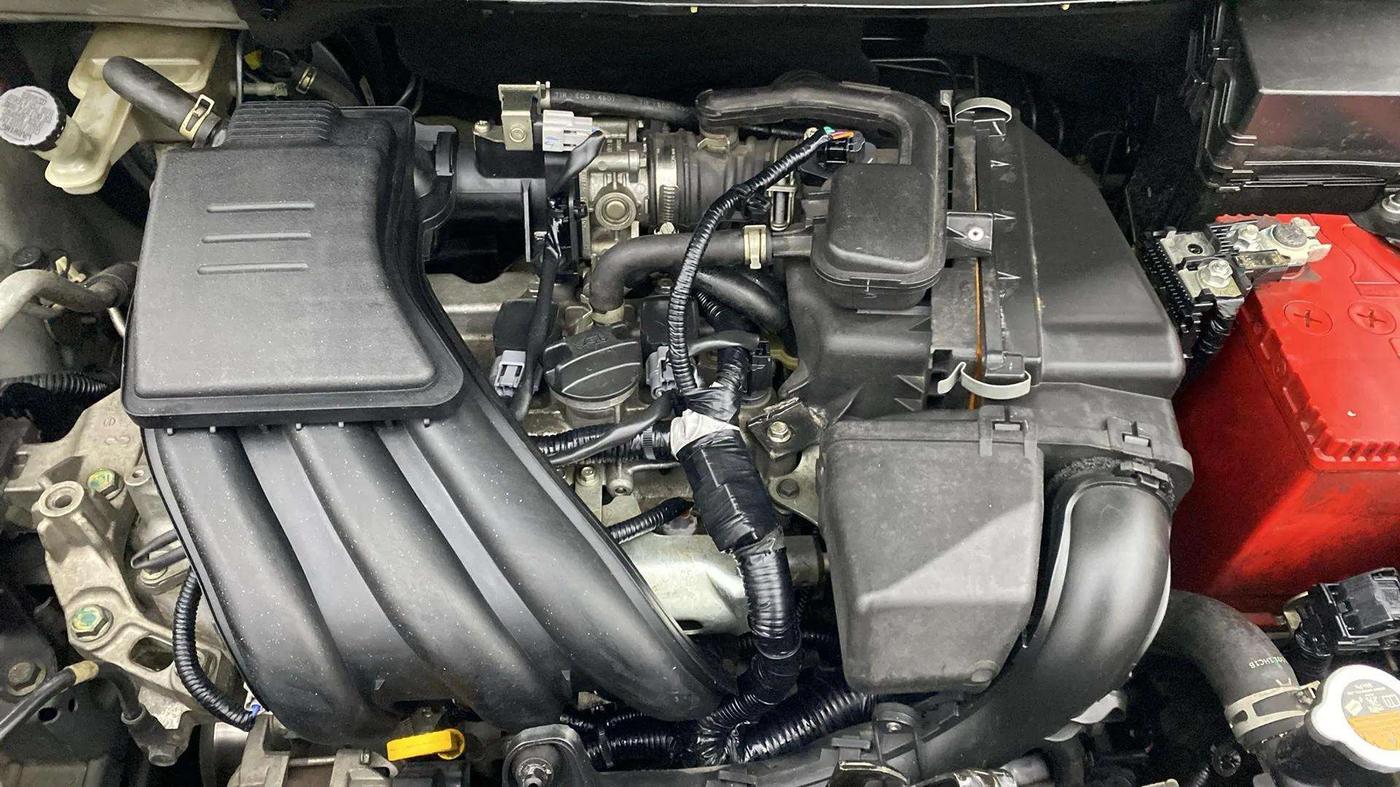 2014 Nissan Micra XV CVT, Petrol, Automatic, 34,494 km, Engine View