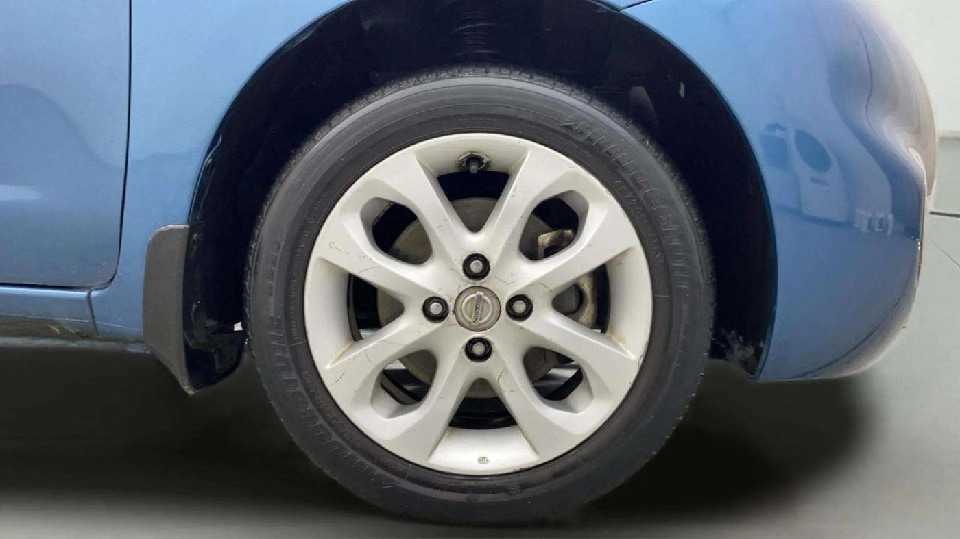 2014 Nissan Micra XV CVT, Petrol, Automatic, 34,494 km, Right Front Wheel