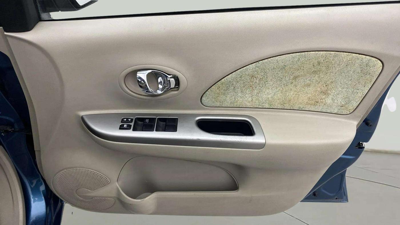2014 Nissan Micra XV CVT, Petrol, Automatic, 34,494 km, Driver Side Door Panels Control
