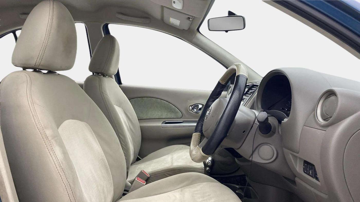 2014 Nissan Micra XV CVT, Petrol, Automatic, 34,494 km, Right Side Front Door Cabin