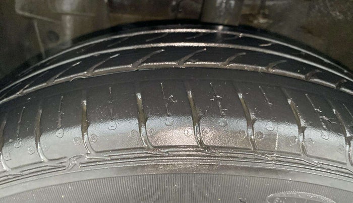 2014 Nissan Micra XV CVT, Petrol, Automatic, 34,412 km, Left Front Tyre Tread