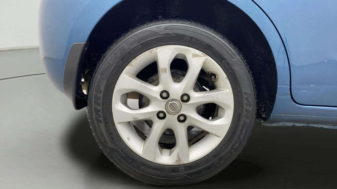 2014 Nissan Micra XV CVT, Petrol, Automatic, 34,494 km, Right Rear Wheel