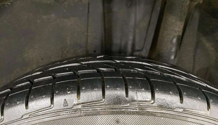 2021 Maruti Vitara Brezza LXI, Petrol, Manual, 1,03,097 km, Left Rear Tyre Tread