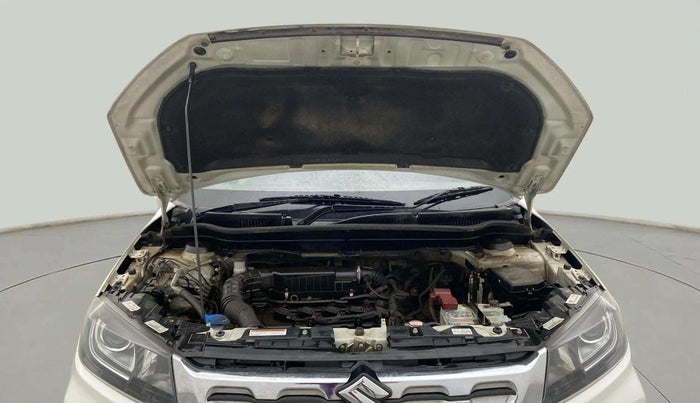 2021 Maruti Vitara Brezza LXI, Petrol, Manual, 1,03,097 km, Open Bonet