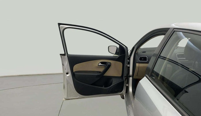 2015 Volkswagen Polo HIGHLINE1.2L, Petrol, Manual, 12,700 km, LHS Front Door