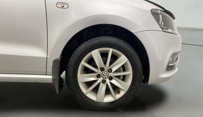 2015 Volkswagen Polo HIGHLINE1.2L, Petrol, Manual, 12,700 km, Right Front Wheel