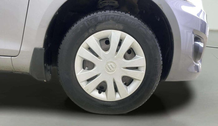 2013 Maruti Swift Dzire VXI, Petrol, Manual, 1,02,229 km, Right Front Wheel