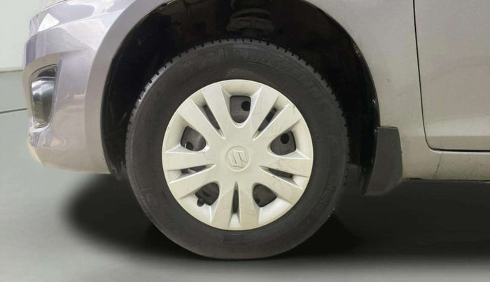 2013 Maruti Swift Dzire VXI, Petrol, Manual, 1,02,229 km, Left Front Wheel