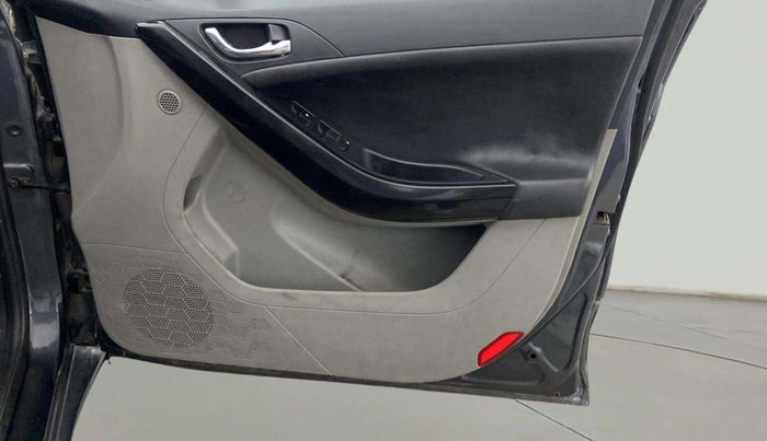 2019 Tata NEXON XZ PLUS DIESEL, Diesel, Manual, 88,187 km, Driver Side Door Panels Control