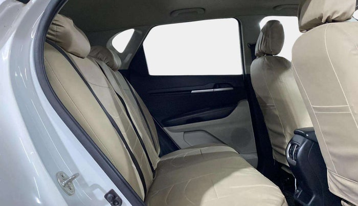 2021 KIA SONET HTX 1.0 IMT, Petrol, Manual, 38,131 km, Right Side Rear Door Cabin
