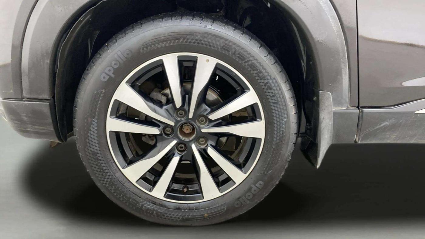 2021 Nissan Kicks XV 1.5, Petrol, Manual, 50,096 km, Left Front Wheel
