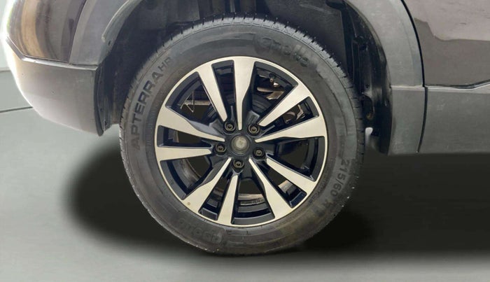 2021 Nissan Kicks XV 1.5, Petrol, Manual, 50,096 km, Right Rear Wheel