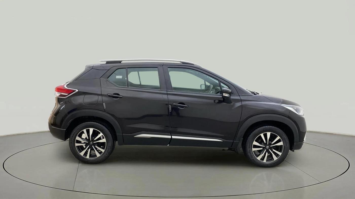 2021 Nissan Kicks XV 1.5, Petrol, Manual, 50,096 km, Right Side View