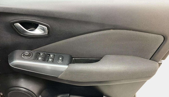 2021 Nissan Kicks XV 1.5, Petrol, Manual, 50,096 km, Driver Side Door Panels Control