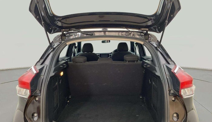 2021 Nissan Kicks XV 1.5, Petrol, Manual, 50,096 km, Boot Open Zoomed View