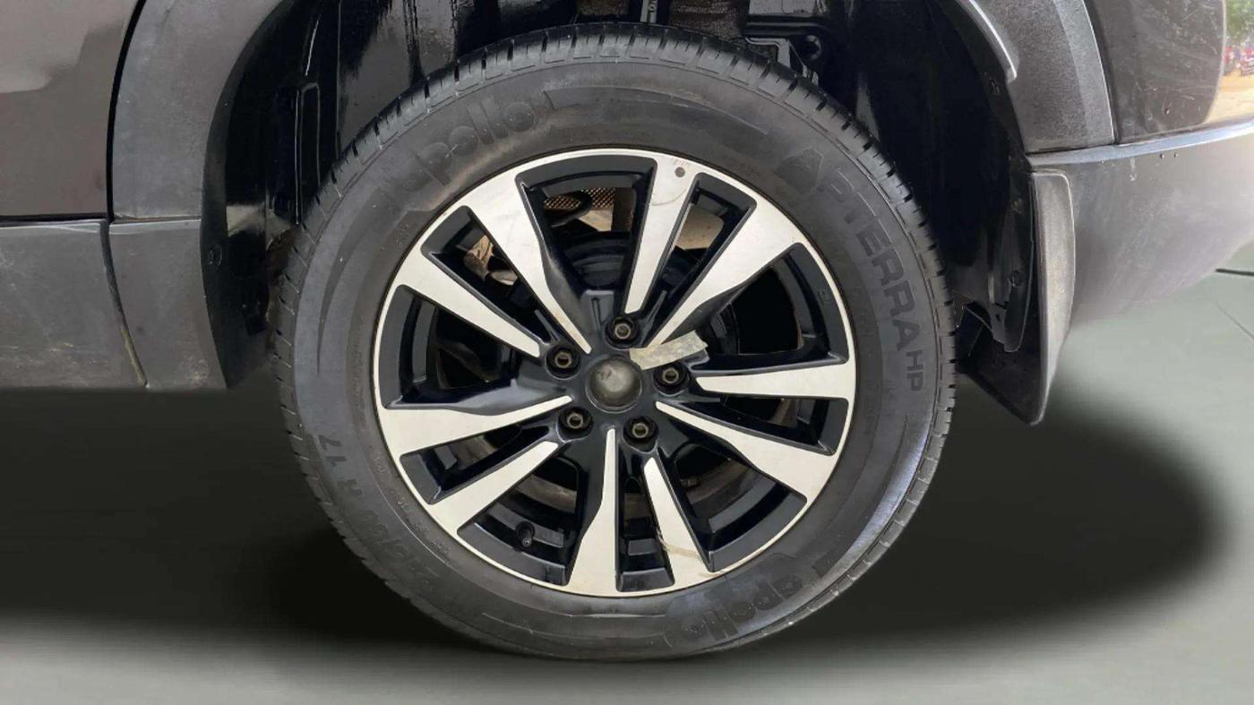 2021 Nissan Kicks XV 1.5, Petrol, Manual, 50,096 km, Left Rear Wheel