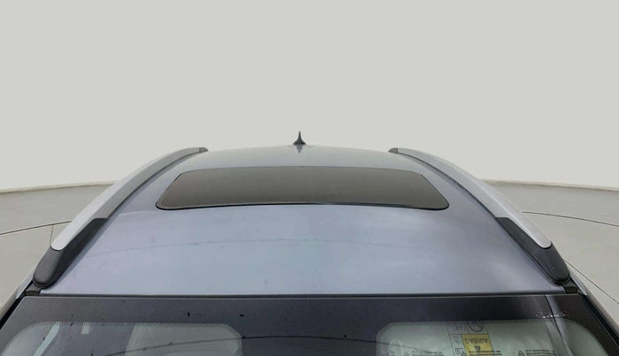 2022 Tata NEXON XZ PLUS (PREMIUM) PETROL DUAL TONE, Petrol, Manual, 49,837 km, Moonroof/ Sunroof