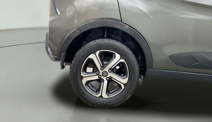 2022 Tata NEXON XZ PLUS (PREMIUM) PETROL DUAL TONE, Petrol, Manual, 49,837 km, Right Rear Wheel