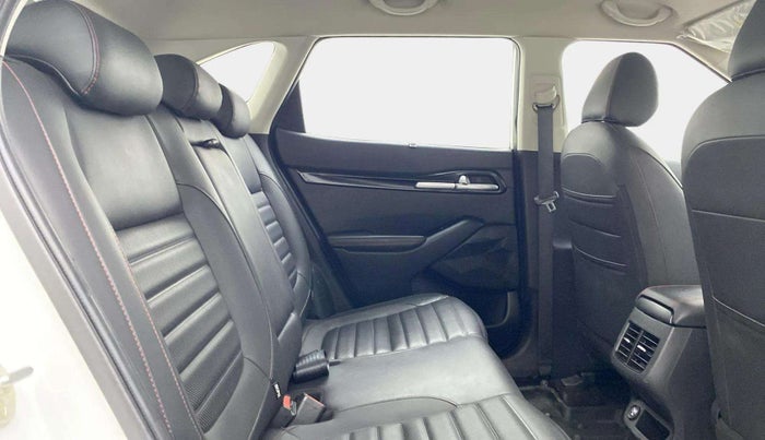 2020 KIA SELTOS GTK 1.4 PETROL, Petrol, Manual, 56,021 km, Right Side Rear Door Cabin