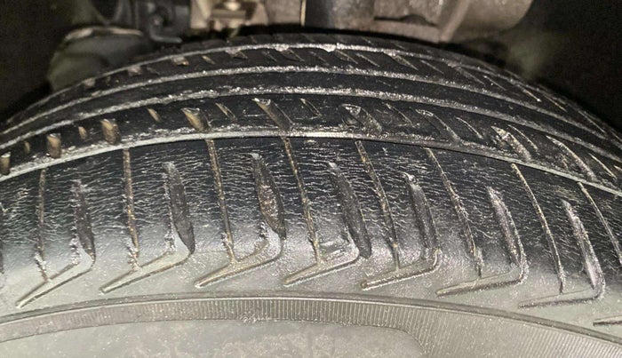 2018 Tata Tiago XM PETROL, Petrol, Manual, 43,880 km, Left Front Tyre Tread