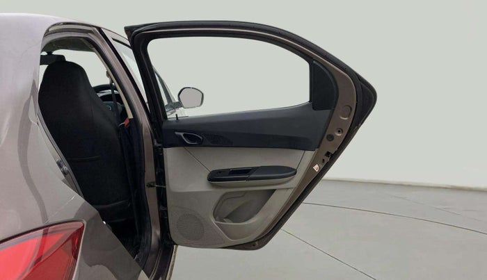 2018 Tata Tiago XM PETROL, Petrol, Manual, 43,880 km, RHS Rear Door