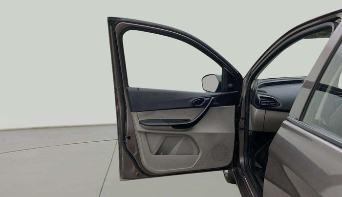 2018 Tata Tiago XM PETROL, Petrol, Manual, 43,880 km, LHS Front Door