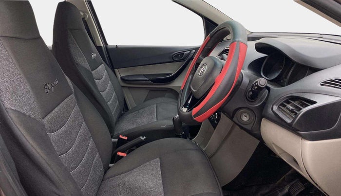 2018 Tata Tiago XM PETROL, Petrol, Manual, 43,880 km, Right Side Front Door Cabin