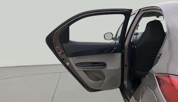 2018 Tata Tiago XM PETROL, Petrol, Manual, 43,880 km, LHS Rear Door