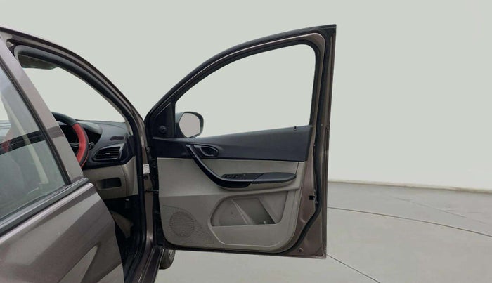 2018 Tata Tiago XM PETROL, Petrol, Manual, 43,880 km, RHS Front Door