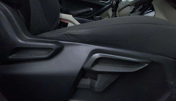 2022 Tata NEXON XZ PLUS PETROL, Petrol, Manual, 39,388 km, Driver Side Adjustment Panel
