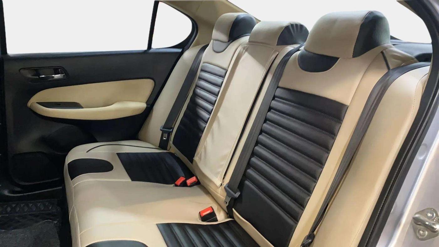 2021 Honda City 1.5L I-VTEC V CVT 5TH GEN, Petrol, Automatic, 59,430 km, Right Side Rear Door Cabin