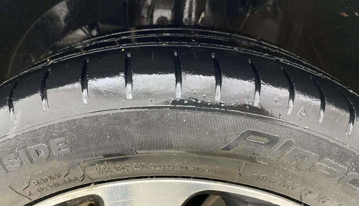 2021 Maruti Baleno ZETA PETROL 1.2, Petrol, Manual, 92,543 km, Left Front Tyre Tread