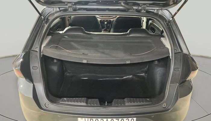 2021 Tata ALTROZ XM PLUS PETROL, Petrol, Manual, 33,056 km, Boot Inside