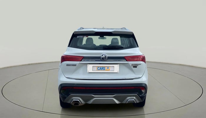 2022 MG HECTOR SHARP 1.5 CVT PETROL DUAL TONE, Petrol, Automatic, 31,172 km, Back/Rear