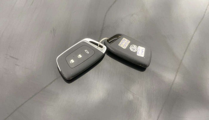 2021 MG HECTOR SHARP 1.5 PETROL CVT, Petrol, Automatic, 48,869 km, Key Close Up