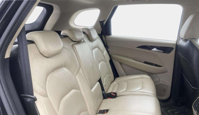 2021 MG HECTOR SHARP 1.5 PETROL CVT, Petrol, Automatic, 48,869 km, Right Side Rear Door Cabin