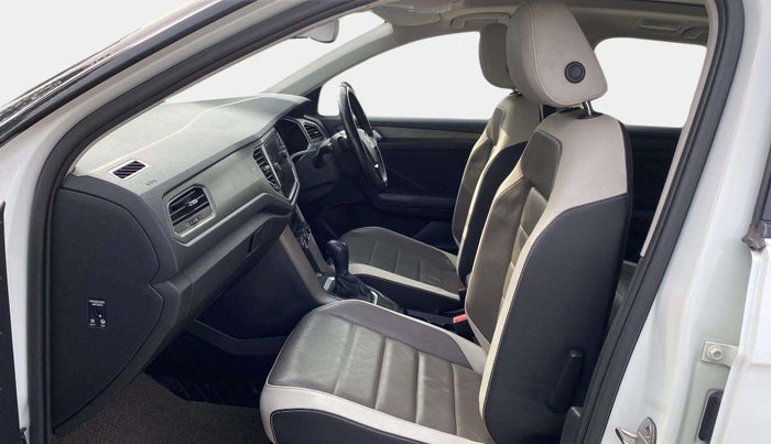 2019 Volkswagen T-ROC 1.5 TSI AT, Petrol, Automatic, 77,524 km, Right Side Front Door Cabin